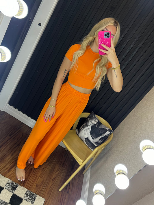 Orange and cozy set